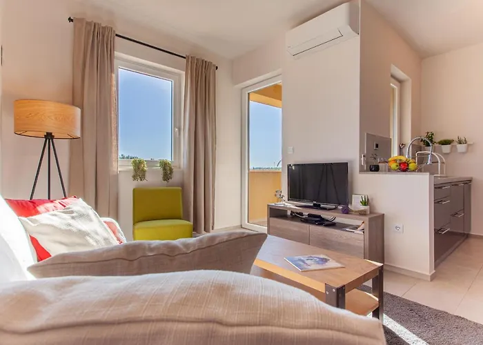 Leni Appartement Cres